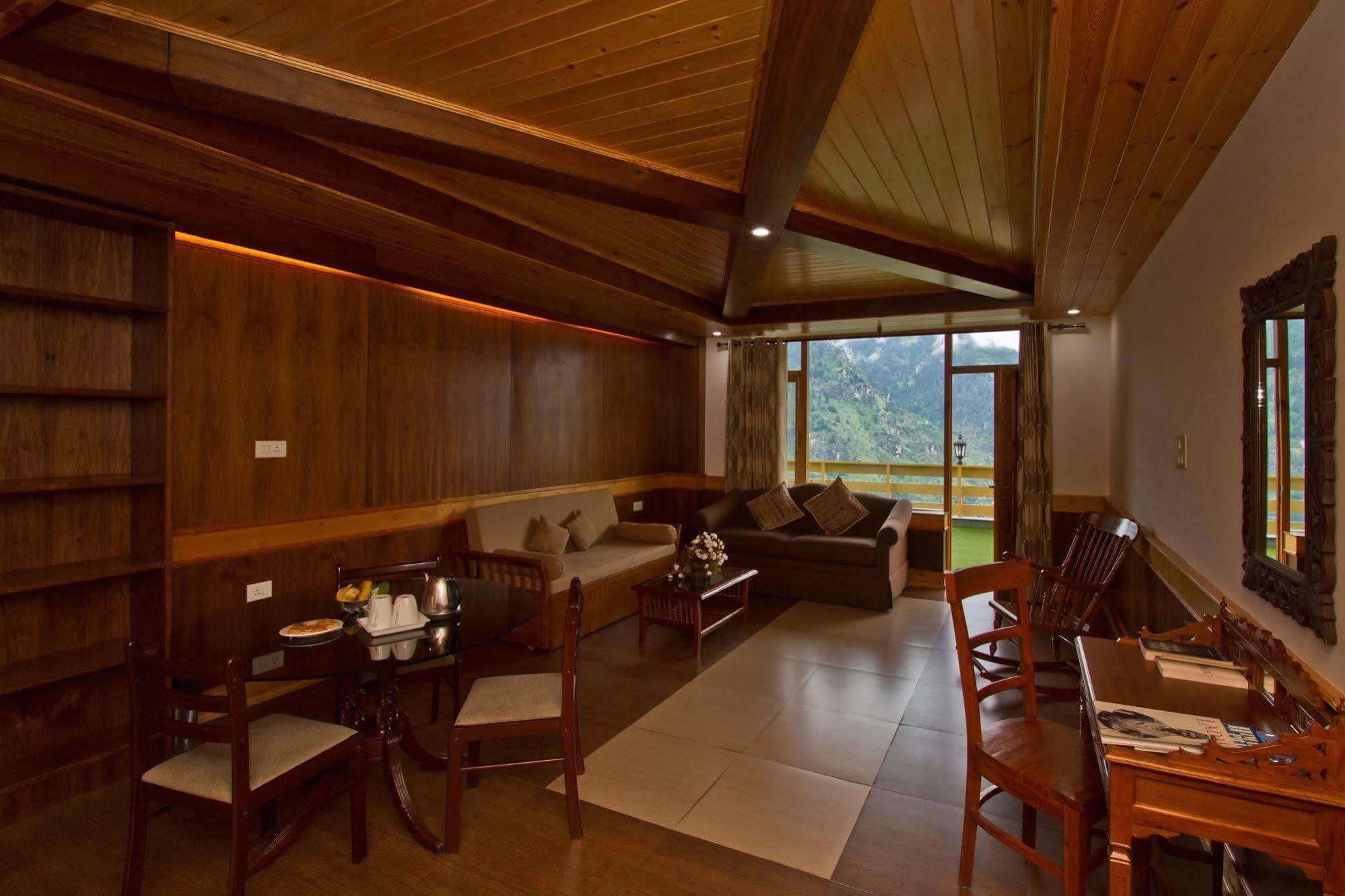 Vivaan The Sunrise Resort Manali  Luaran gambar